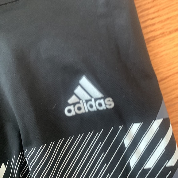 Woman’s adidas xs legging - Picture 2 of 4